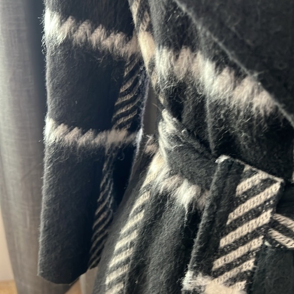 Johnston & Murphy Shawl Collar Tie Front Wool Blend Coat - Picture 10 of 12